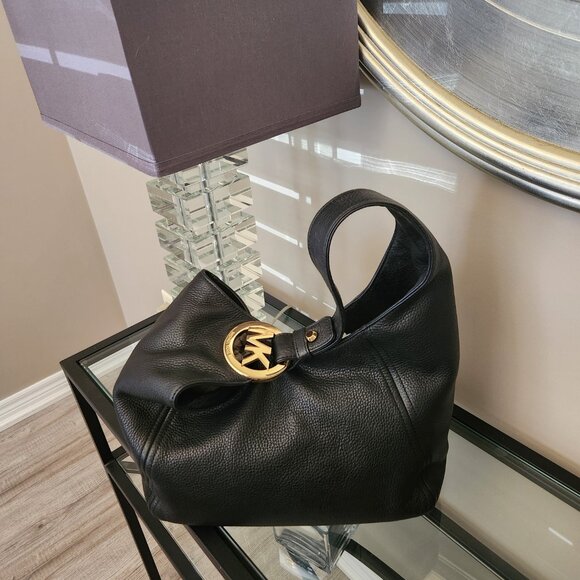 Michael Kors Bag - Picture 2 of 2